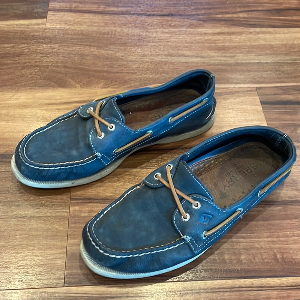 Sperry boat shoes